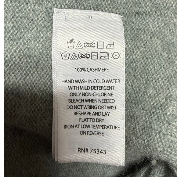 Rachel Zoe Sage Green 2 Ply Cashmere Sweater Size Medium Soft Luxury Split Hem - Picture 4 of 4